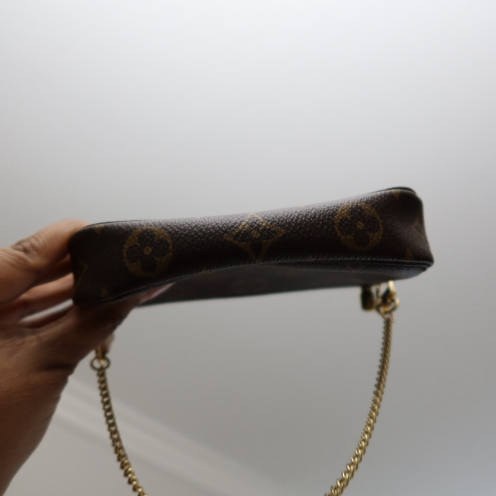 Louis Vuitton Mini Pochette Accessoires Monogram Canvas - Picture 7 of 10